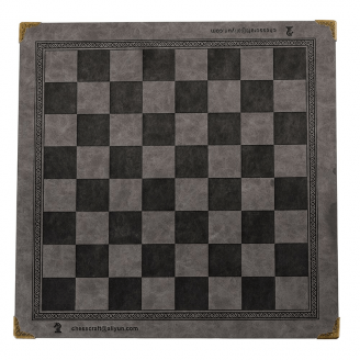 Echiquier gris avec coins métalliques en simili cuir