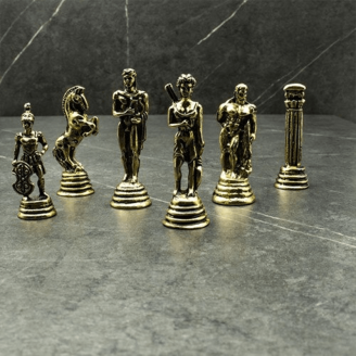 pièces du jeu d'échecs et de la mythologie